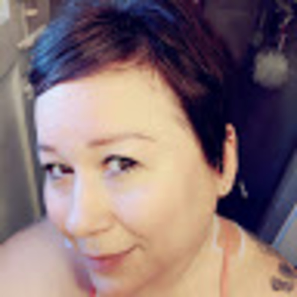 Meet your Posher, Melissa sierra